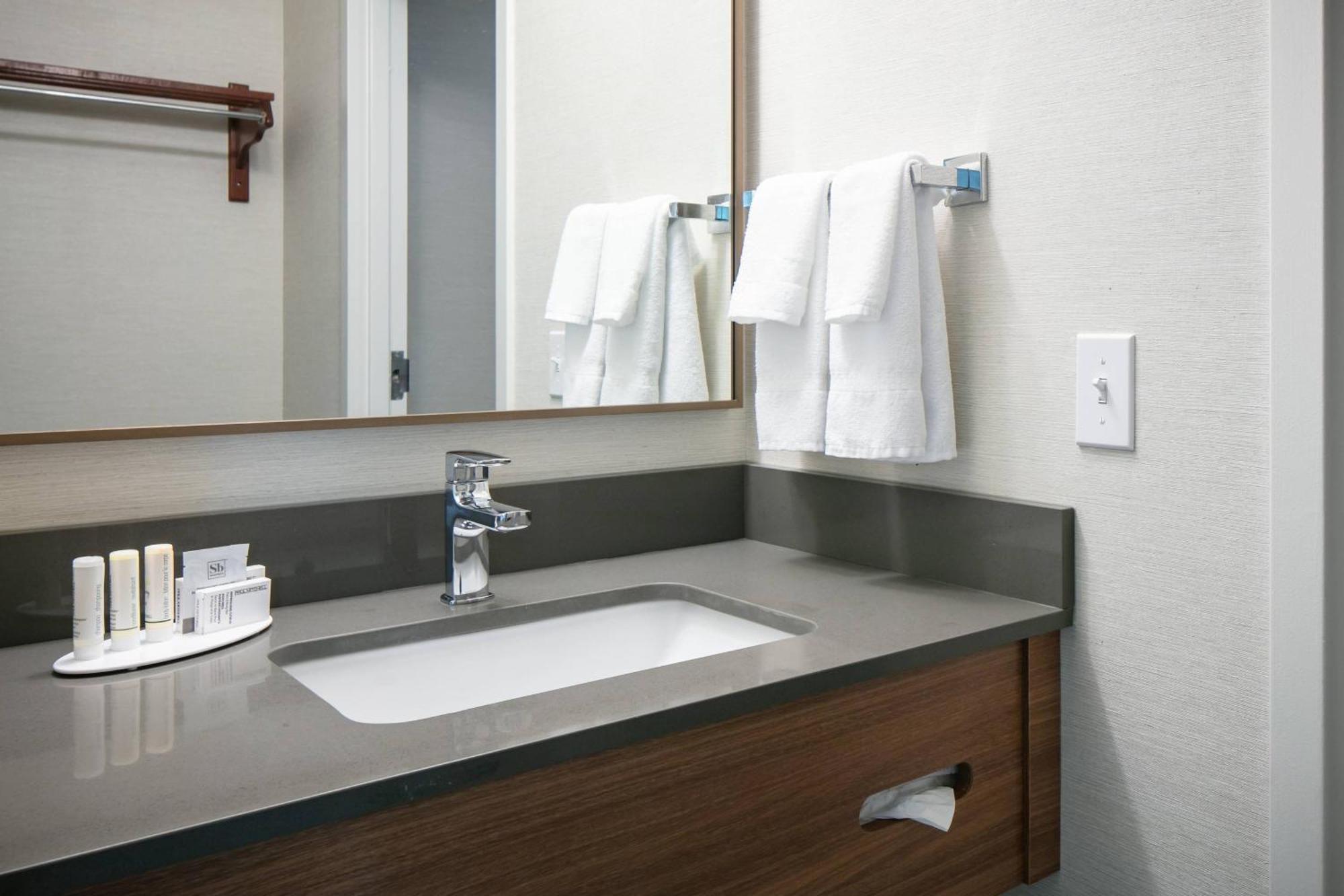Fairfield Inn & Suites By Marriott Tulsa Central Exteriör bild