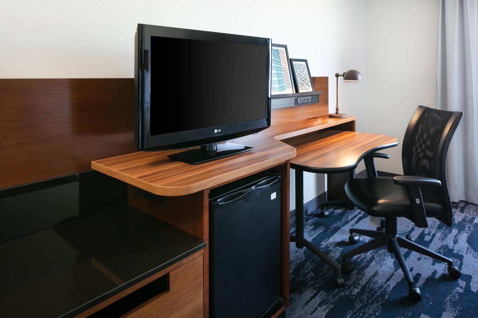 Fairfield Inn & Suites By Marriott Tulsa Central Exteriör bild